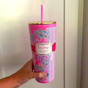 Lilly Pulitzer cup with straw